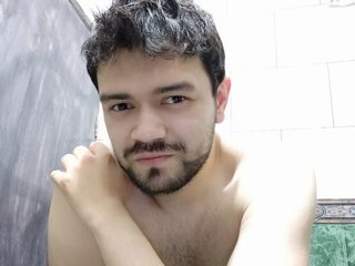 Lucian S webcam model stream image