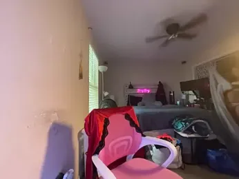 bossyroxy84 webcam model stream image