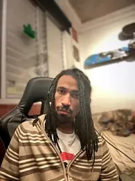 Sextoyguy420 webcam model stream image
