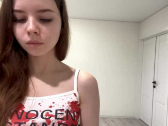 Lil-RO-XO webcam model stream image