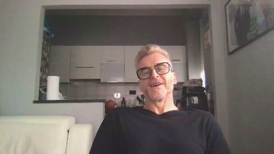 Axl_hot webcam model stream image