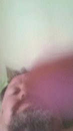 Incrediblebulk webcam model stream image