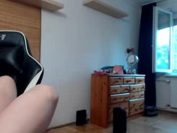 blondyelena webcam chaturbate model stream image