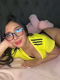 MiaSofia__ webcam model stream image