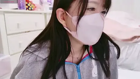 maii- webcam model stream image