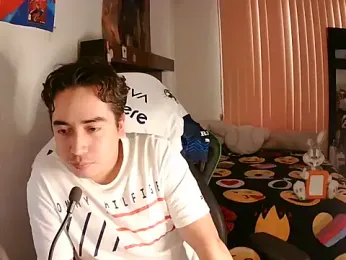 wowcum webcam stripchat model stream image