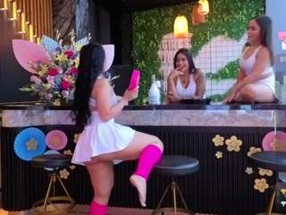 vip-feature-show webcam model stream image