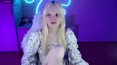 Emily_Nyaffee webcam stripchat model stream image