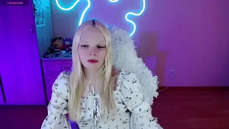 Emily_Nyaffee webcam model stream image