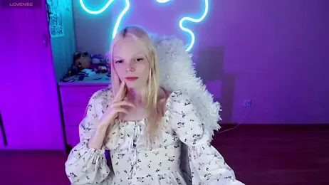 Emily_Nyaffee webcam model stream image