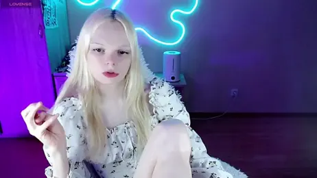 Emily_Nyaffee webcam model stream image