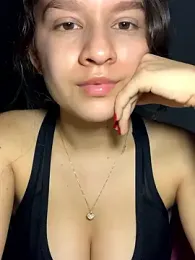 Sophie_milk webcam model stream image
