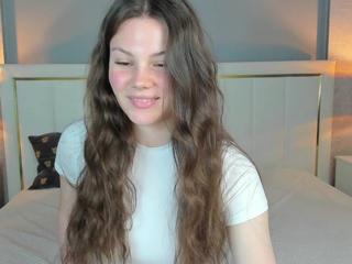 Lina Rainer webcam model stream image