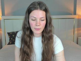 Lina Rainer webcam model stream image