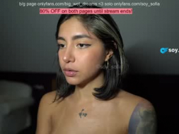 soy_sofia webcam model stream image