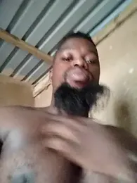 Chocolate_factory_man webcam model stream image