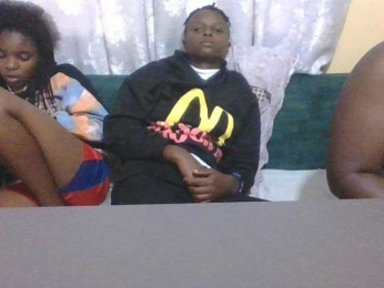 daysiee webcam model stream image