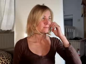 lola_belgium webcam model stream image