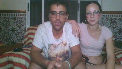 Quenomirees webcam model stream image