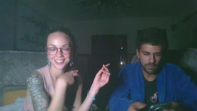 Quenomirees webcam cam4 model stream image