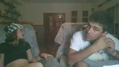 Quenomirees webcam model stream image