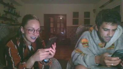 Quenomirees webcam model stream image