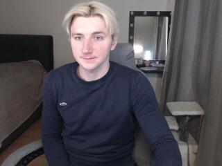 Elvin Vaenight webcam model stream image