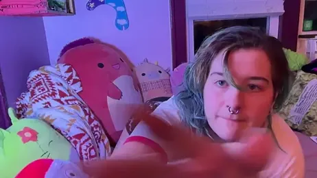 Thorn-N-Bud webcam model stream image