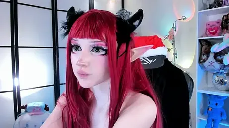 MilkyCute webcam model stream image