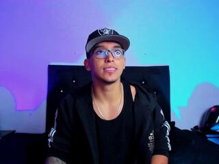 Mattew Dluca webcam model stream image