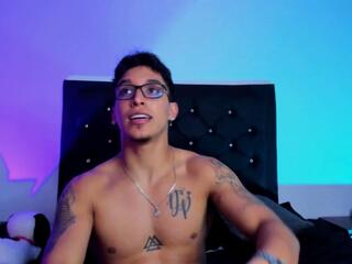 Mattew Dluca webcam model stream image