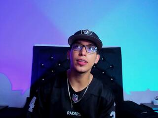Mattew Dluca webcam model stream image