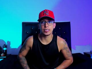 Mattew Dluca webcam model stream image