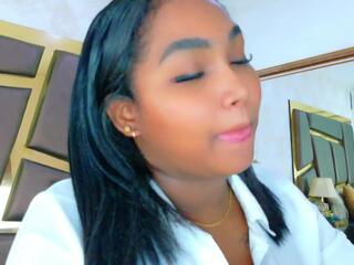 Alejandra Leroy webcam model stream image
