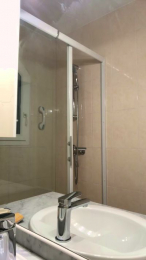 tompillibi webcam model stream image