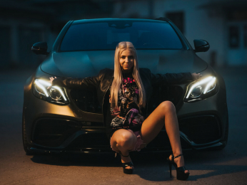 CoraLou webcam livejasmin model stream image