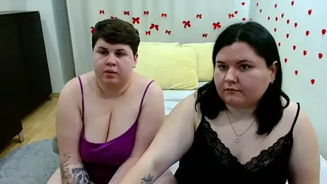 BeckyAndHellen webcam model stream image