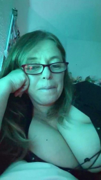 m_o_na_x webcam cam4 model stream image