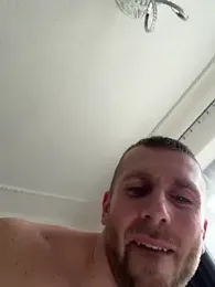 trainwithme webcam model stream image