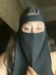 Rozzaa webcam stripchat model stream image