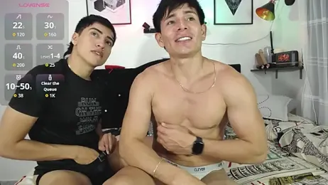 Thomas_and_lyan webcam stripchat model stream image