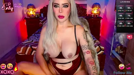 _QueenGoddess_ webcam model stream image