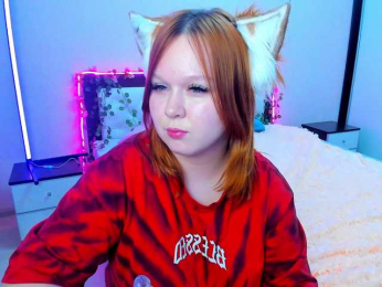 LovlyVixen webcam model stream image