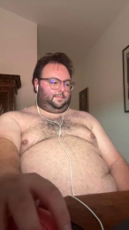 FatHairyGuy webcam model stream image