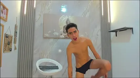 HEART_OF_MILAMBER webcam model stream image