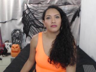 Karlie webcam model stream image