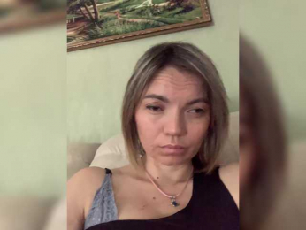 Ella-Pearlie webcam model stream image