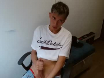 isaac_tan webcam model stream image
