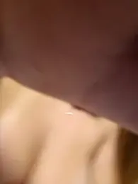 Twohot webcam model stream image