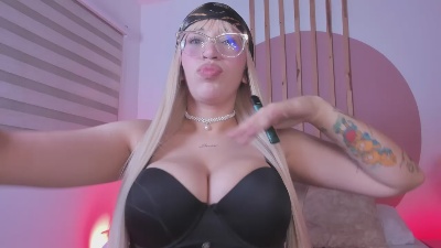luana_adans webcam cam4 model stream image